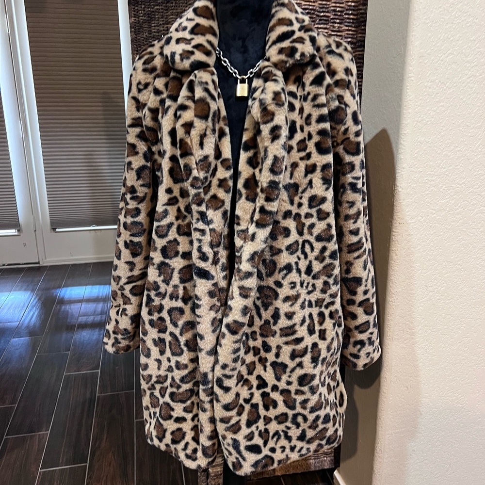 Love Tree leopard coat